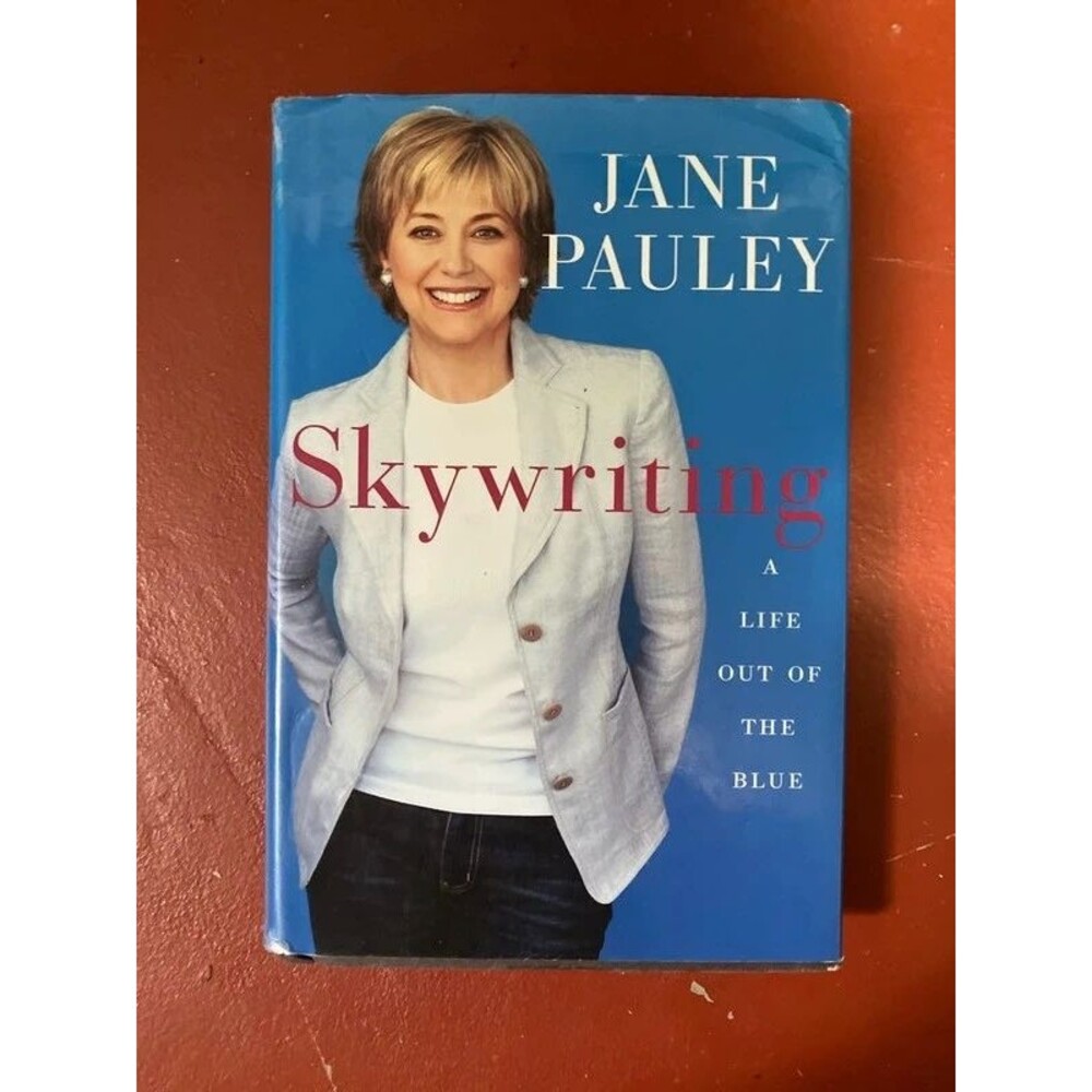 Skywriting a life out of the blue